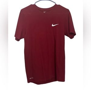 Nike short sleeve athletic red cotton comfy womens S